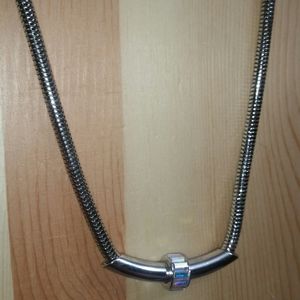 Henri Bendel Silver/Aurora Borealis Station Neckla
